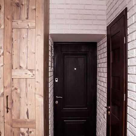 Apartment In The City Center In The House With Atlantes Odessa Exterior foto